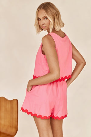Conjunto Chic: Top sin Mangas & Shorts