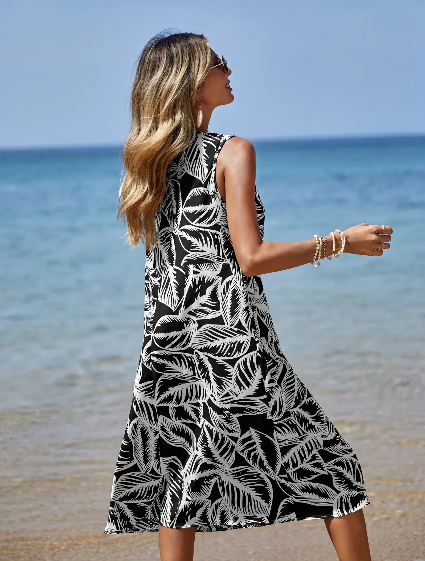 Vestido Midi Estampado Tropical