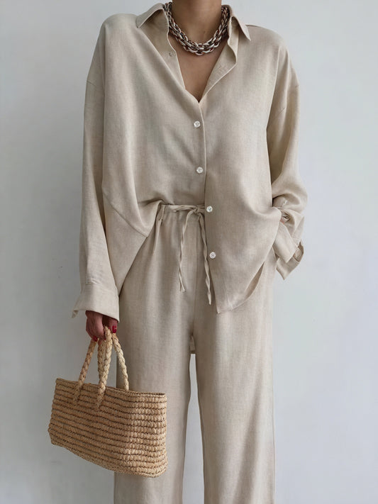 Conjunto Fluido: Comodidad Sofisticada para Cada Día