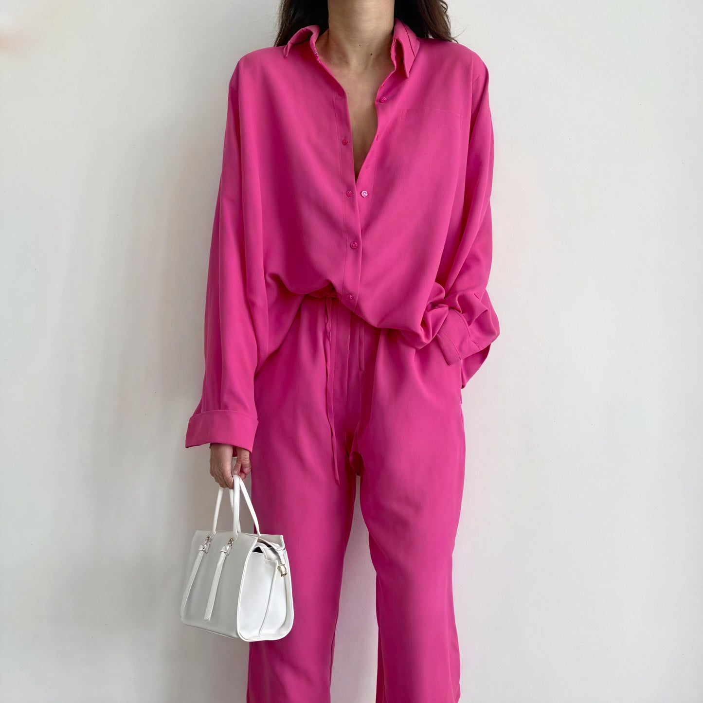 Conjunto Fluido: Comodidad Sofisticada para Cada Día