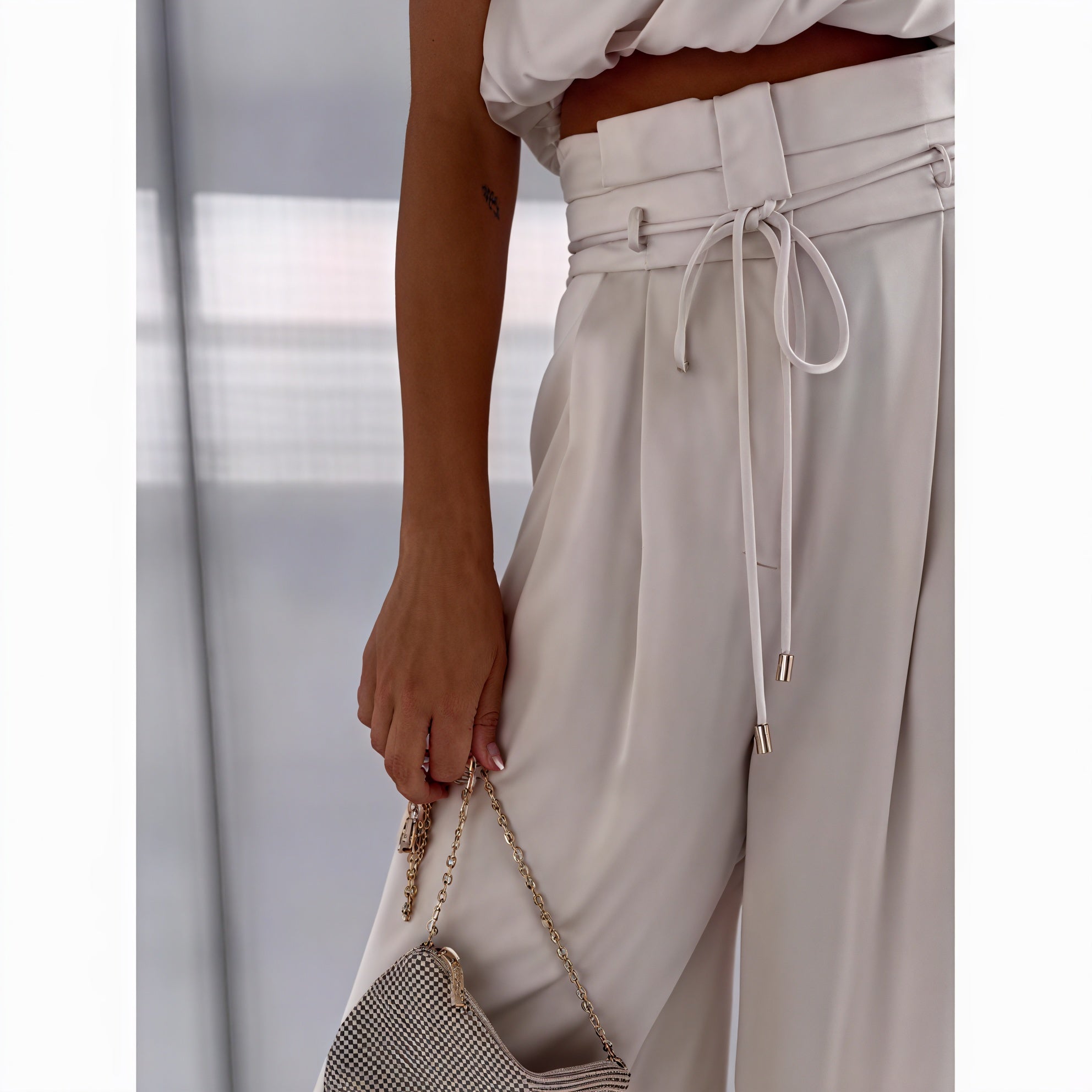Conjunto Halter Chic: Pantalón Ancho & Top