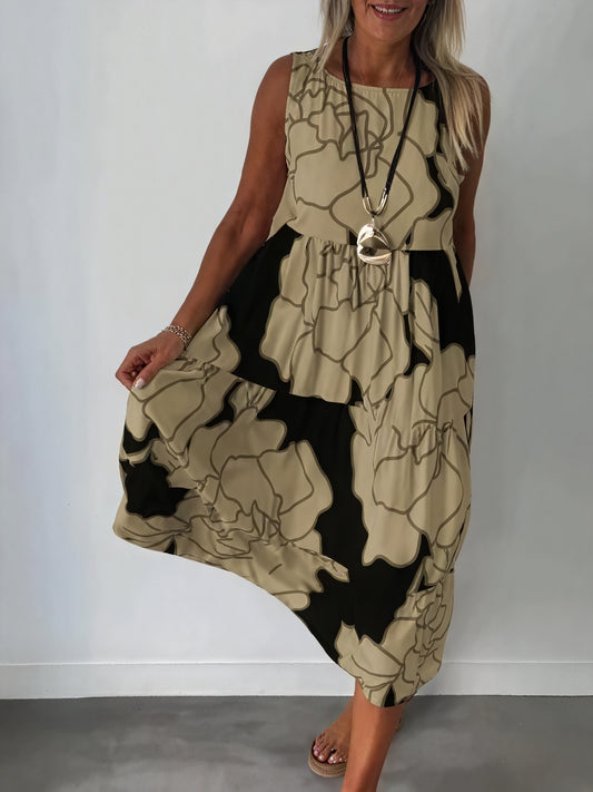 Vestido Midi Floral con Diseño Escalado