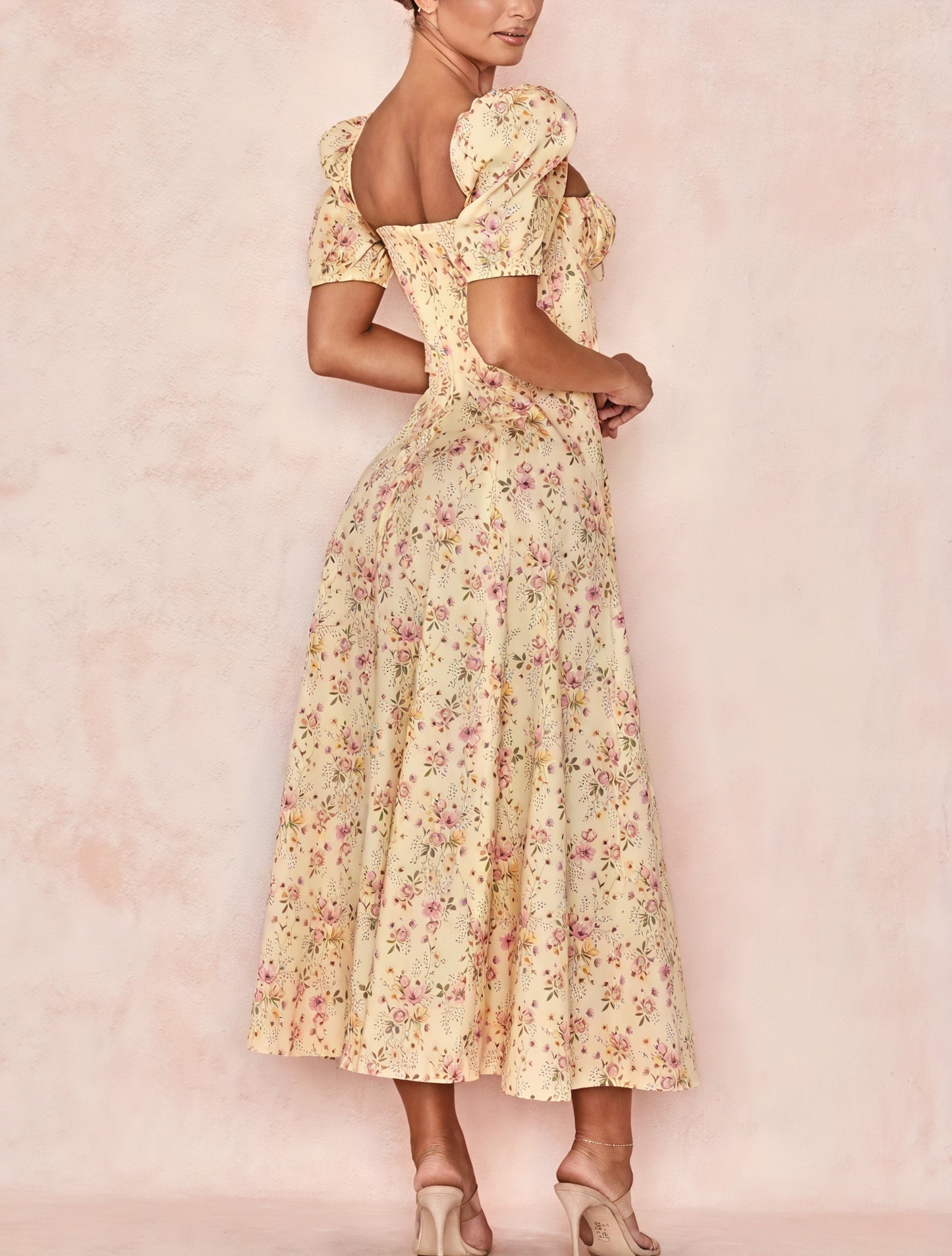 Vestido Floral de Verano con Escote Cuadrado, Mangas Abullonadas y Abertura Alta – Estilo Femenino y Romántico-82654-0482daa6-6141-43c5-9c78-f15b2f43083a