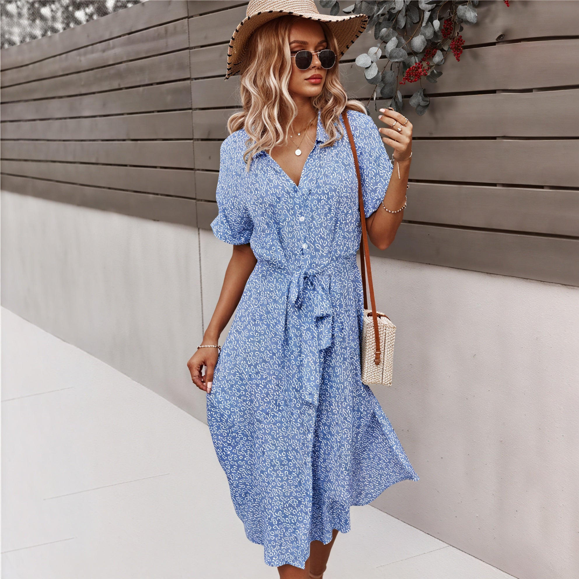 Vestido Midi Estampado Floral con Cinturón