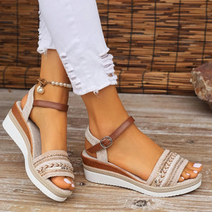 Sandalias Bohemias con Cuña y Detalles Artesanales