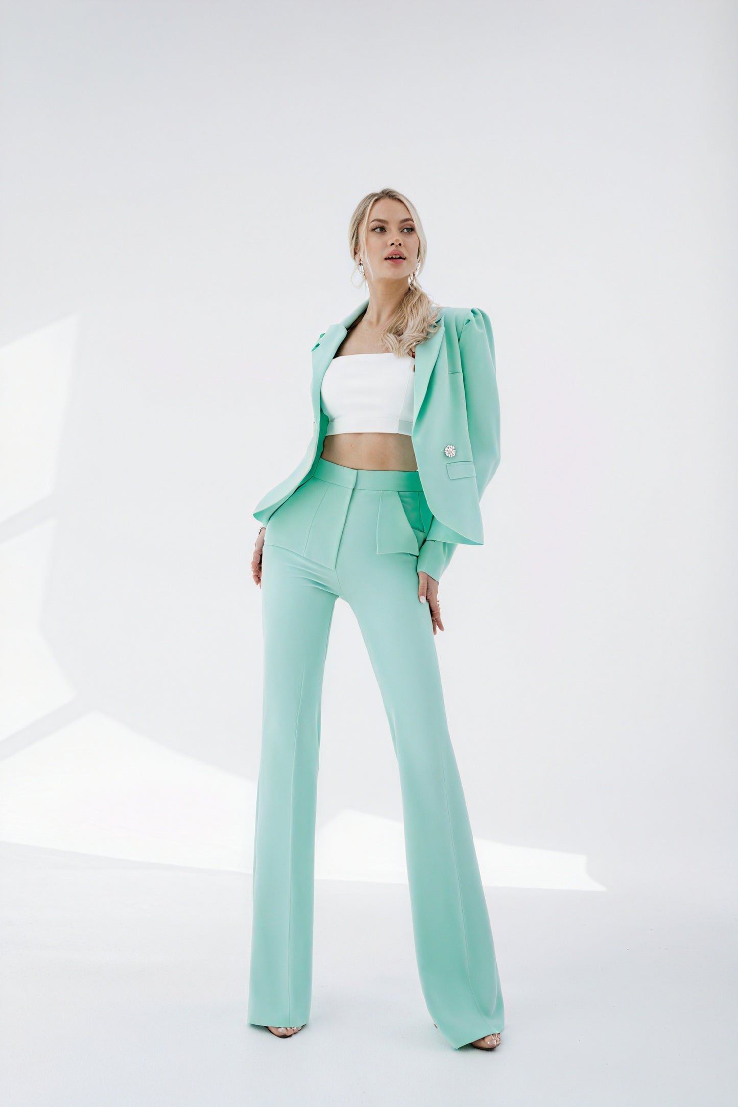 Conjunto Sofisticado: Elegancia Moderna y Distinción
