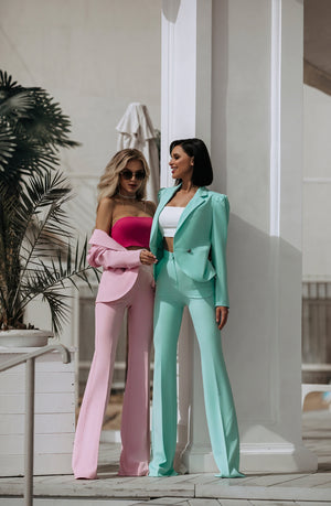 Conjunto Sofisticado: Elegancia Moderna y Distinción