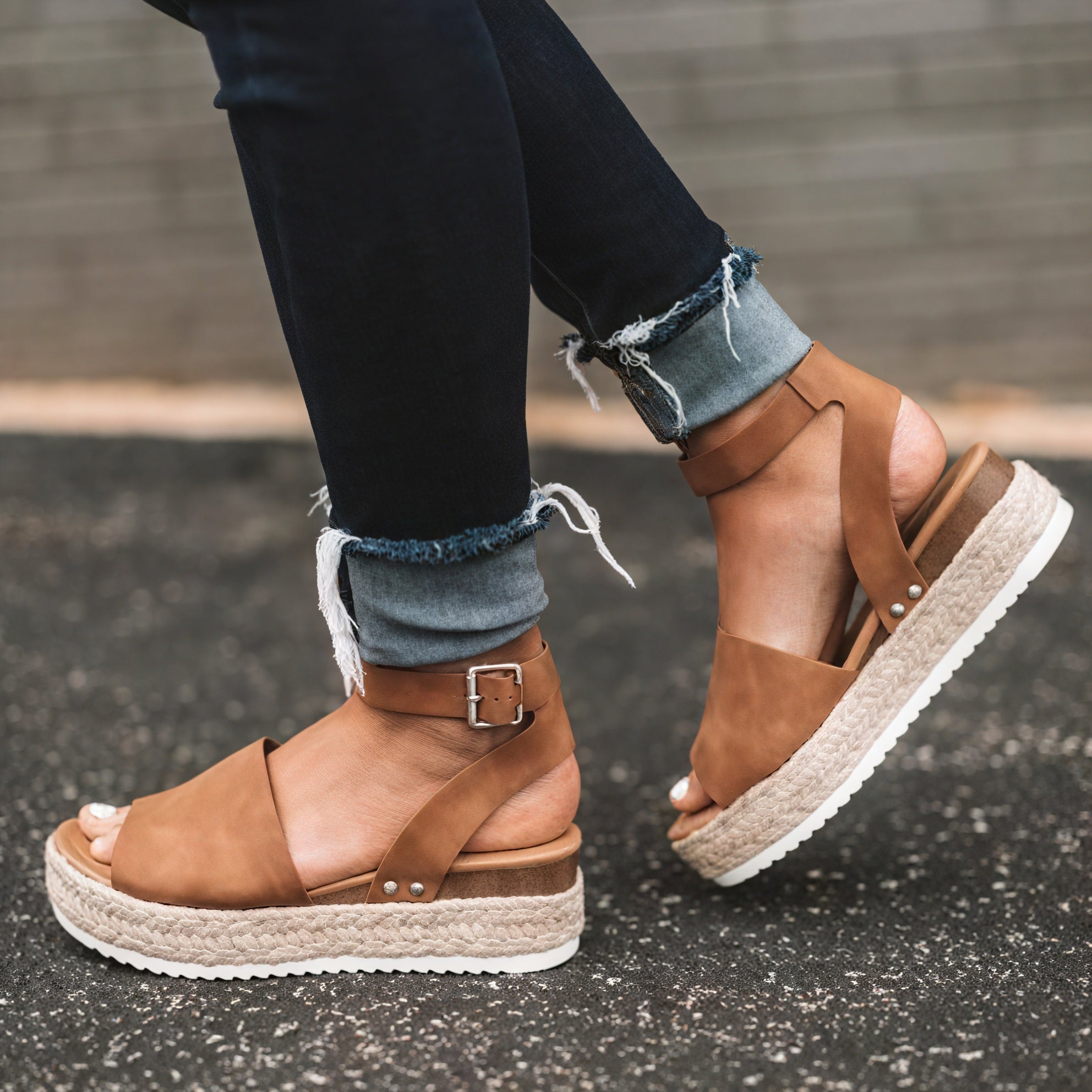 Sandalia Plataforma Mujer Estilo Alpargata con Tira al Tobillo y Puntera Abierta - Confort y Estilo Veraniego-83252-e4f382a4-74bb-49f9-a534-378ff42e17d2