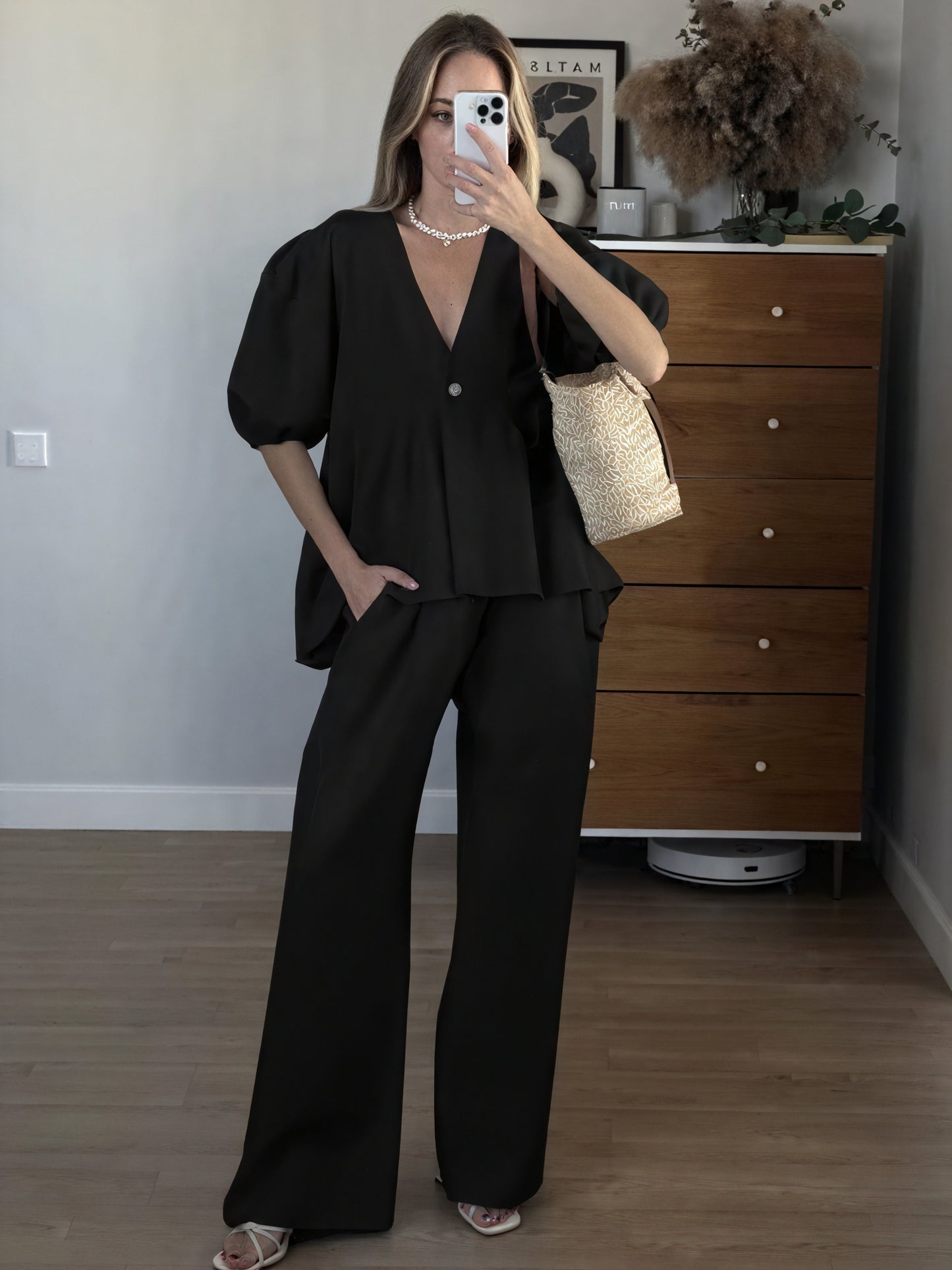 Vela Official Conjunto Dos Piezas Mujer – Lino Cuello V, Mangas Abullonadas, Pantalón Ancho S-XL-83274-36ef262c-df96-42be-9ed8-d7bfc32f7290