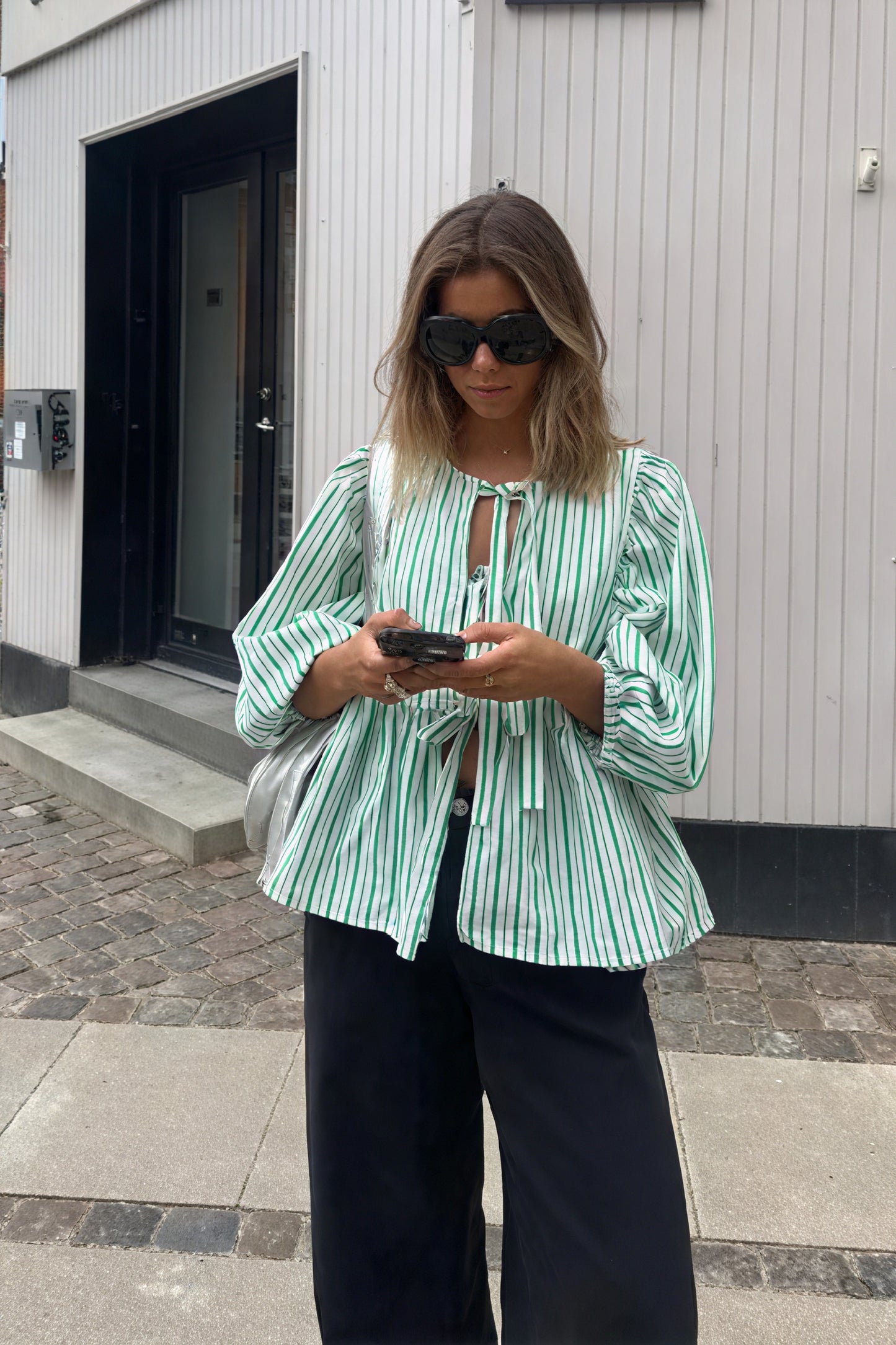 Blusa de Mujer Rayas Verde Blanco, Lazos Delanteros, Mangas Abullonadas-83297-12823269-4541-43ba-b32f-273fac295fab