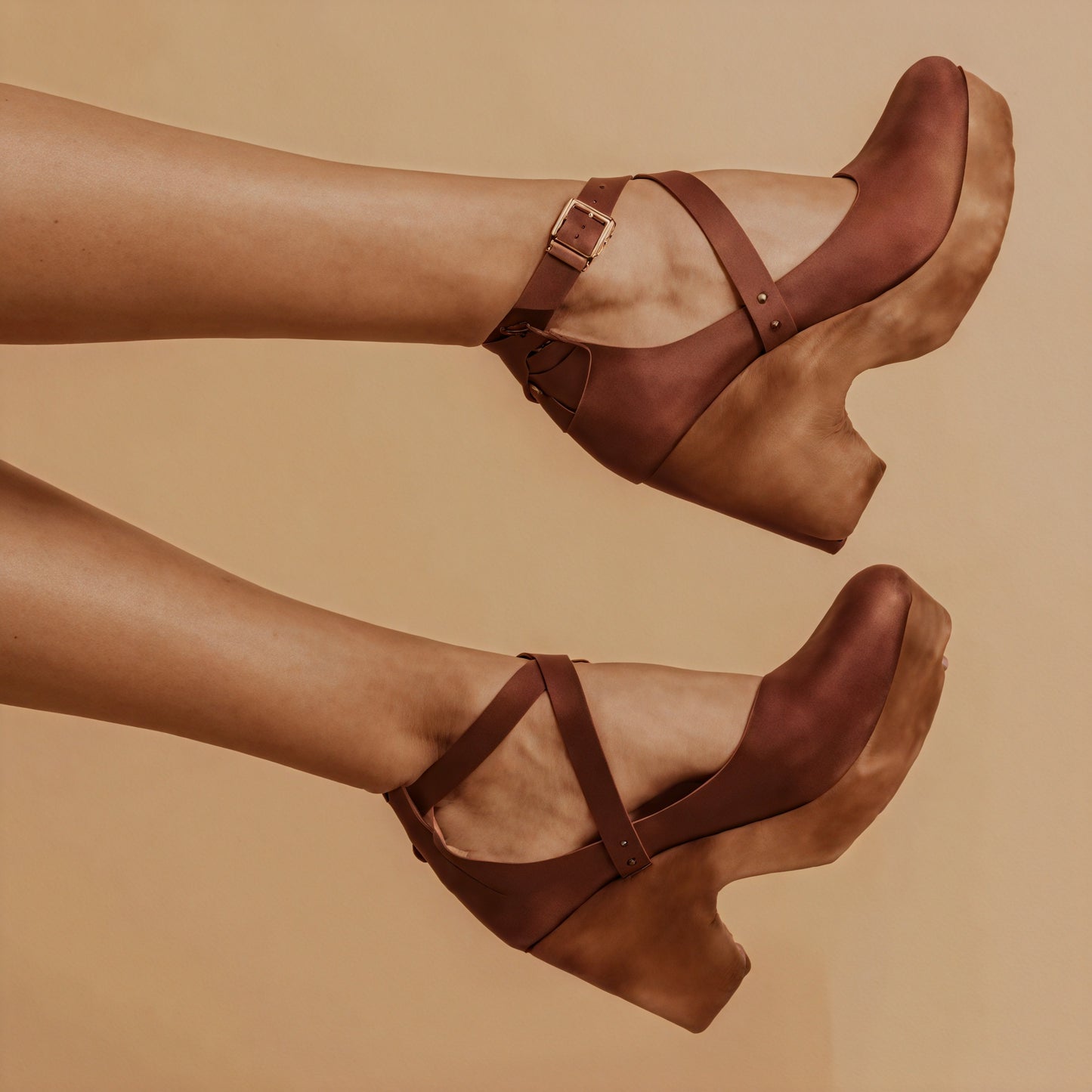 Sandalias de Plataforma para Mujer – Piel, Suela de Madera, Tiras Cruzadas, Hebilla Tobillo-83366-f01bc4d3-d608-47ec-b5ce-dfbd88d9b59b