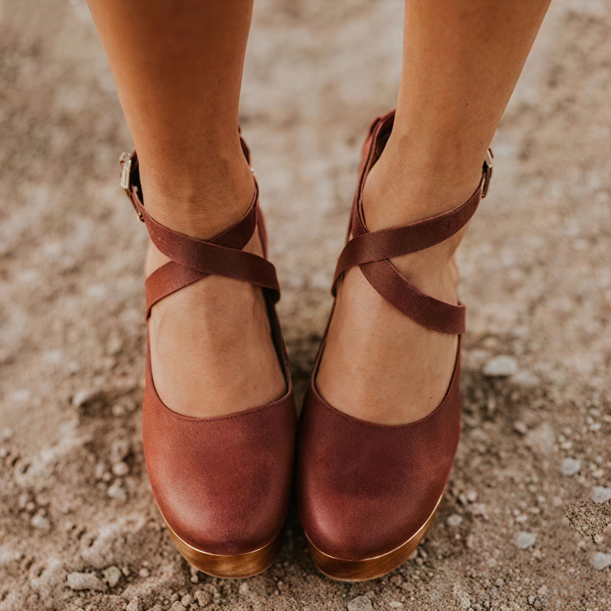 Sandalias de Plataforma para Mujer – Piel, Suela de Madera, Tiras Cruzadas, Hebilla Tobillo-83366-999ce851-4de6-4511-bc8b-1d357a57f4d5
