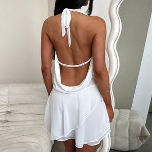 Vestido Mini para Mujer – Cuello Halter Fluido, Elegante, Versátil-83654-5a196f3b-2db0-4a26-96b6-bd8ffdf3d39d