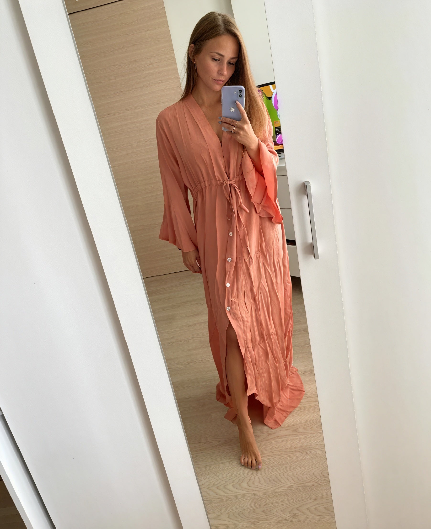 Vestido Maxi para Mujer – Manga Larga, Cuello V, Lazo en Cintura, Estilo Fluido, Vela Official-83779-e0e314f6-4368-438c-83e0-2816a03b194a