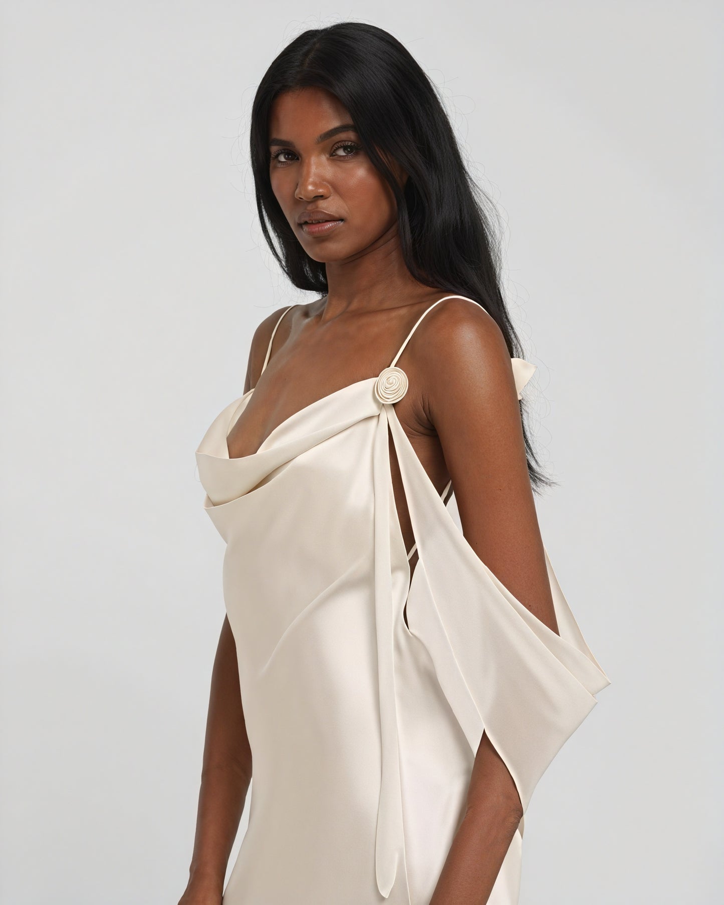 Vestido Largo Mujer Satén – Escote Drapeado, Tirantes Finos, Vela Official-83831-b760b857-21dd-416e-a020-dfa62c8cadb4