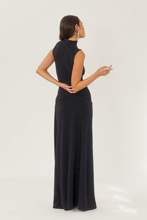 Vestido Largo Elegante con Cinturón