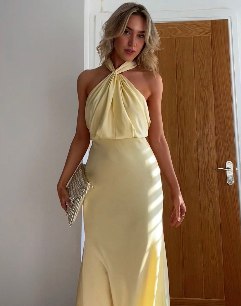 Vela Official Vestido Maxi Halter Satinado Elegante – Silueta Fluida-83281-8c6d6ffc-8040-4b6a-96c5-e2421c9ca7f8
