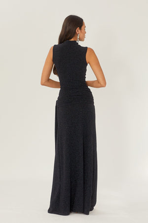 Vestido Largo Elegante con Cinturón