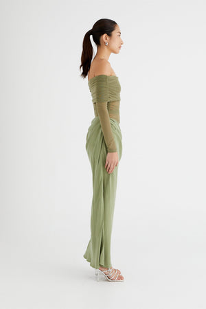 Vestido Sofisticado con Detalles Cut-Out