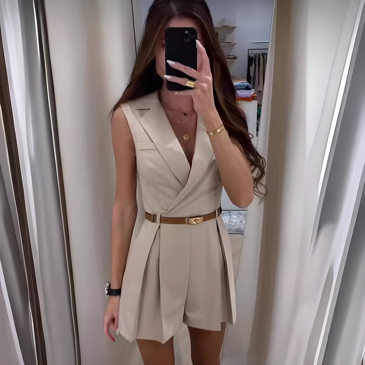 Elegancia Moderna: Vestido/Mono Cintura Definida