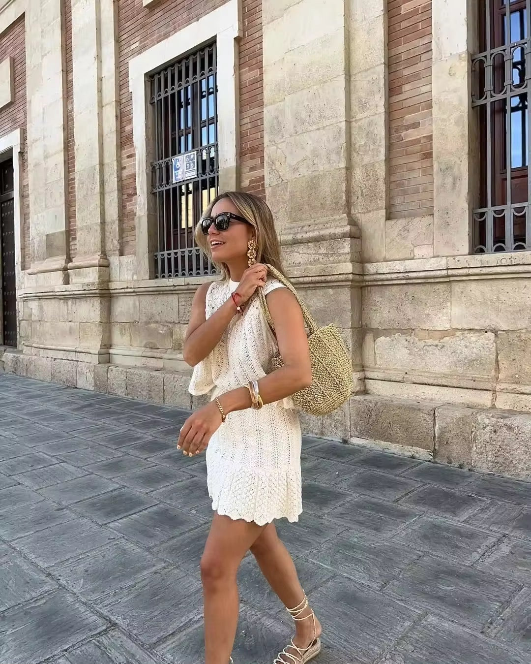 Conjunto Tejido: Top Calado y Falda A-Línea