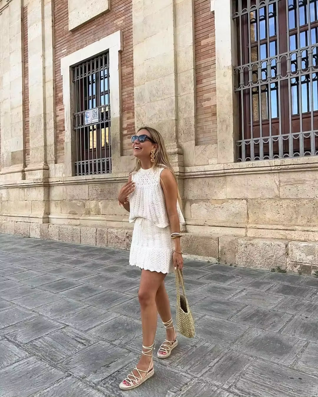 Conjunto Tejido: Top Calado y Falda A-Línea