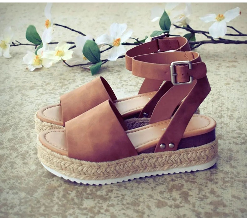 Sandalias Plataforma Tejida: Estilo Casual