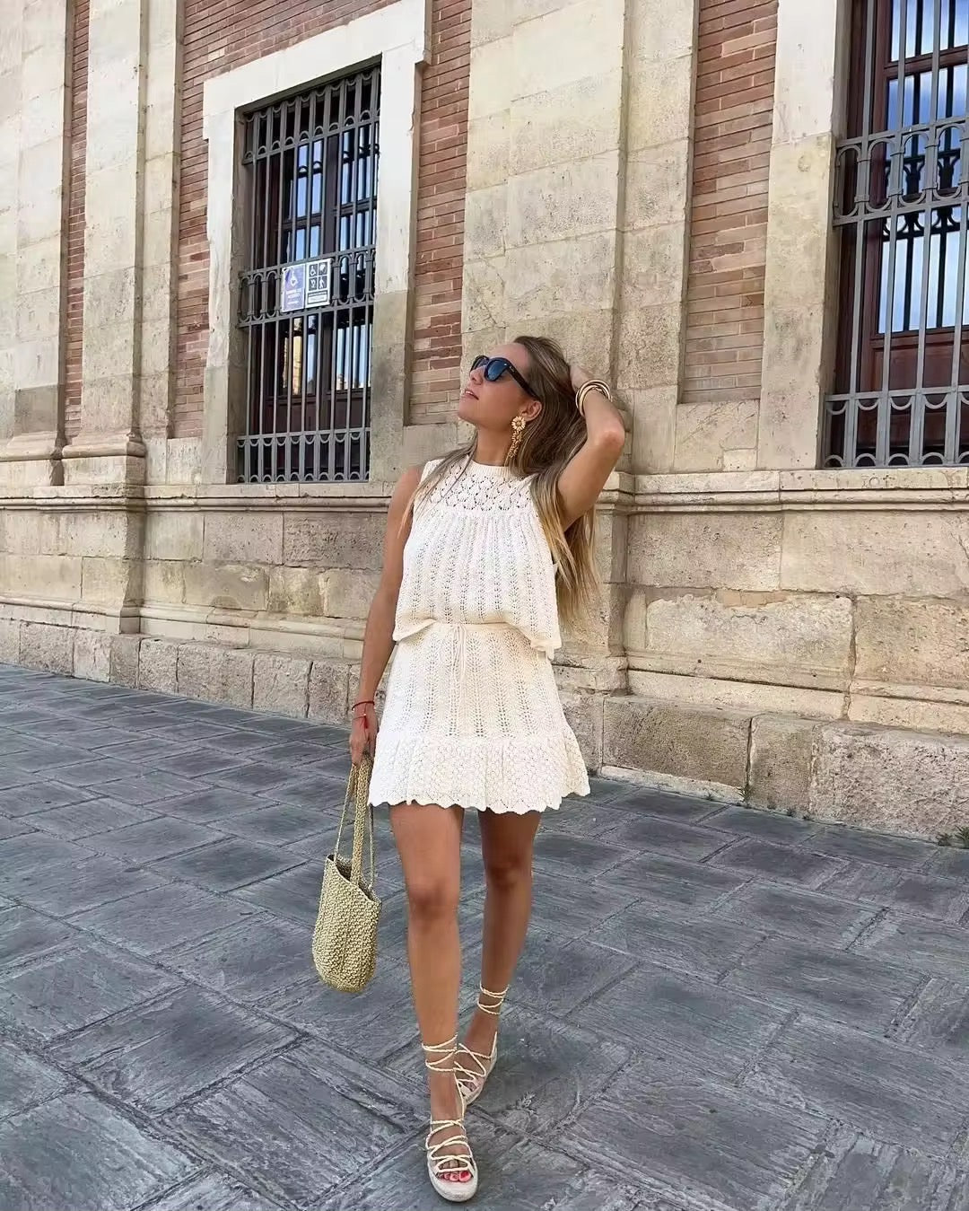 Conjunto Tejido: Top Calado y Falda A-Línea