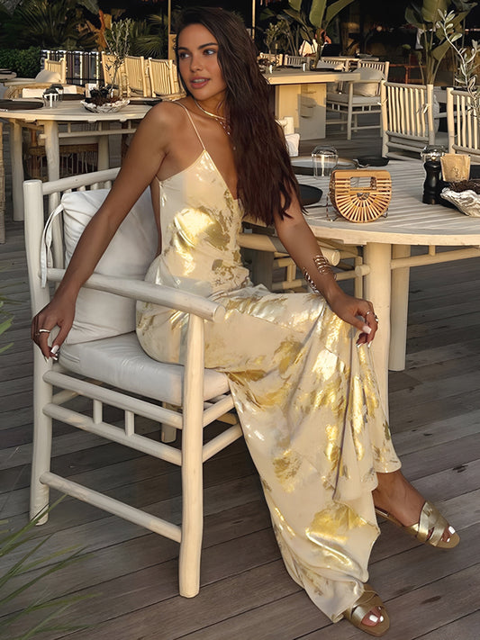 Vestido Fluido con Detalles Metálicos