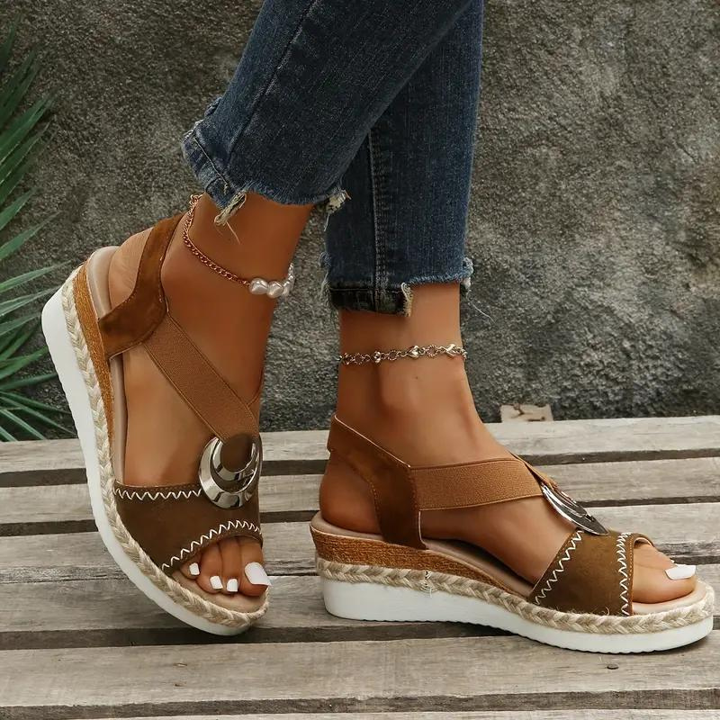 Sandalias Plataforma Tejida con Detalle Metálico