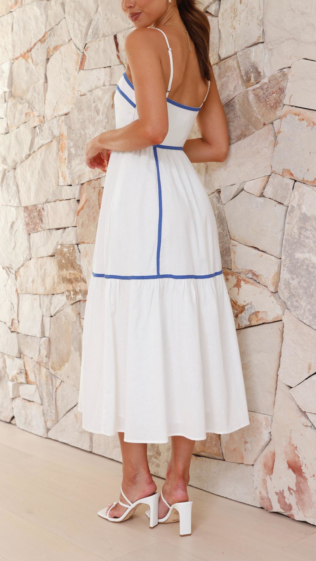Vestido Midi Veraniego: Chic y Sofisticado
