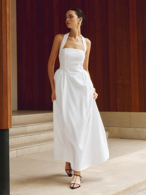 Vestido Halter Elegante – Silueta A-Line
