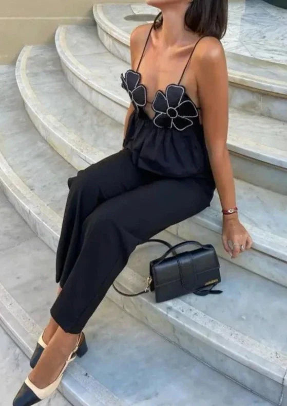 Top con Detalles Florales y Peplum