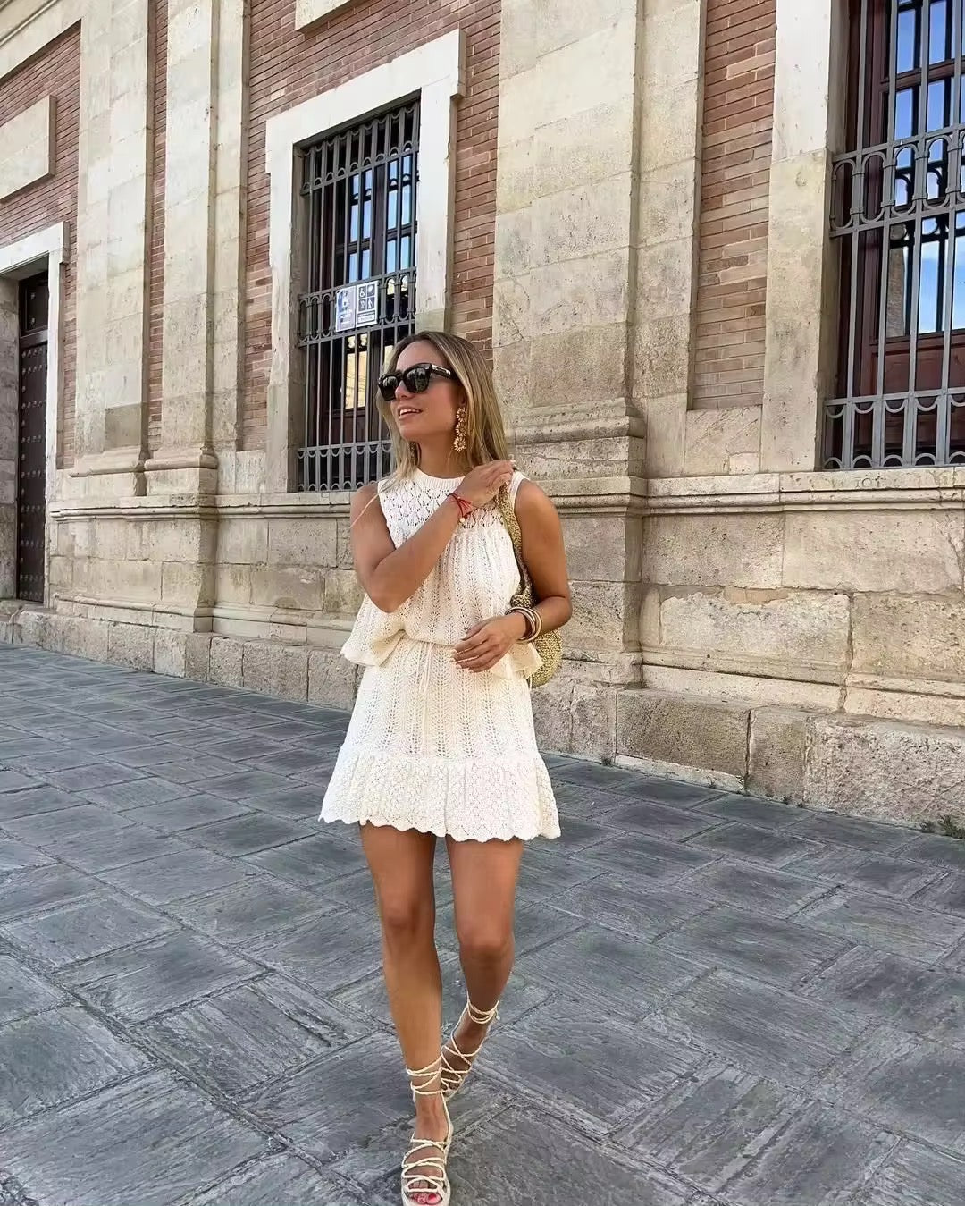 Conjunto Tejido: Top Calado y Falda A-Línea